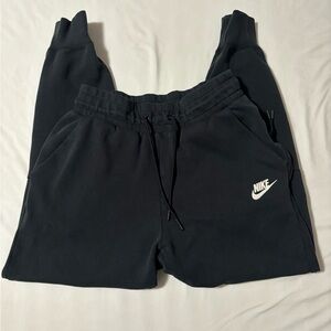 Women Nike tech fleece size XS